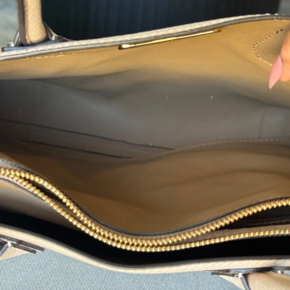 Michael Kors Mercer Leather Tote Bag - Picture 7 of 11